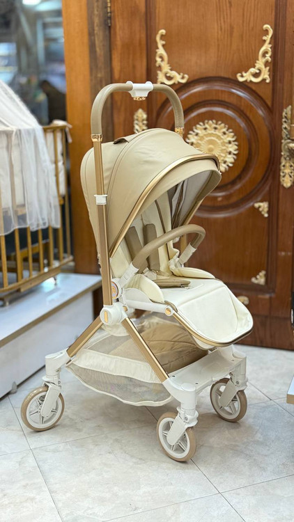 کالسکه مسافرتی مادرکر