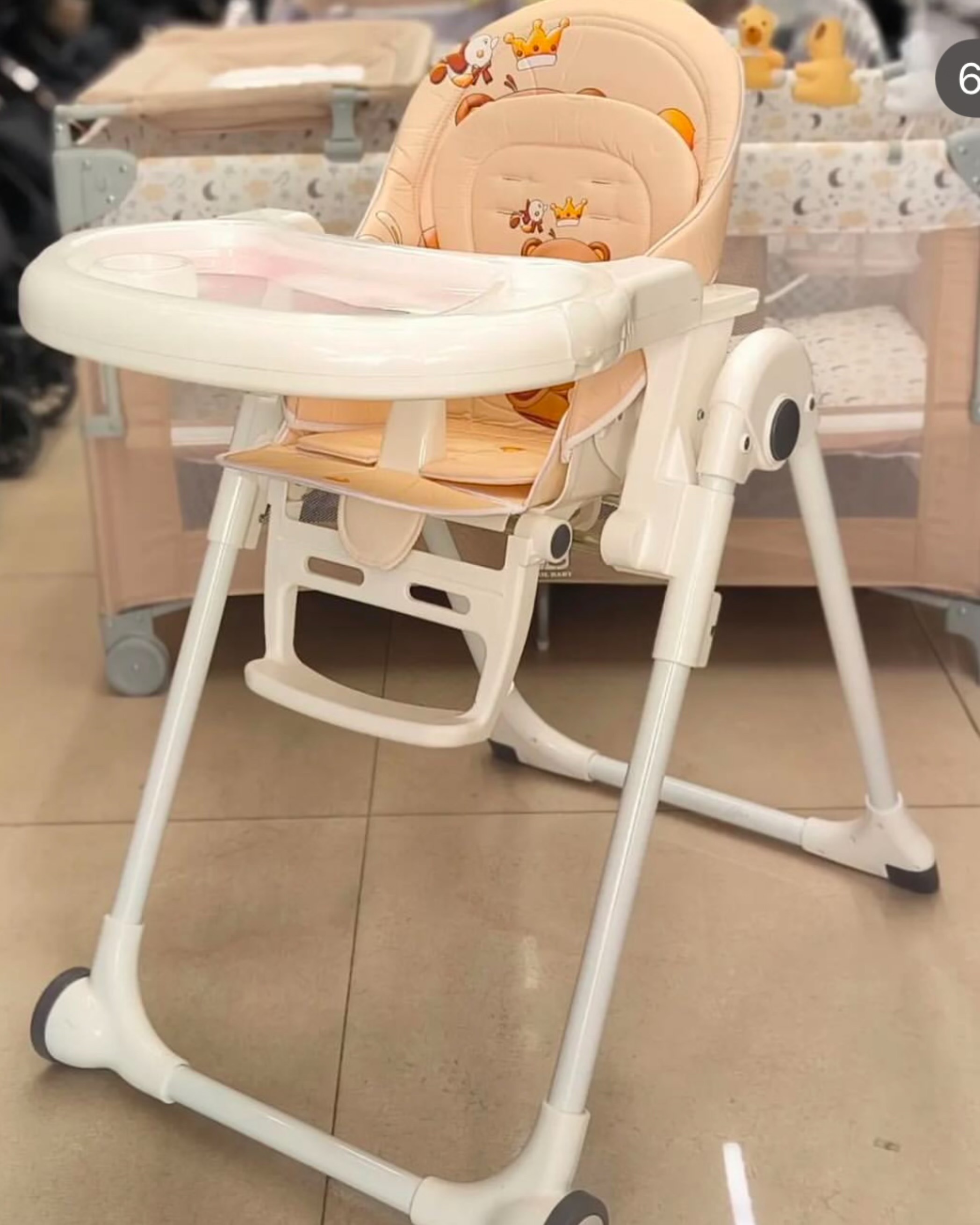 صندلی غذا ایرانی