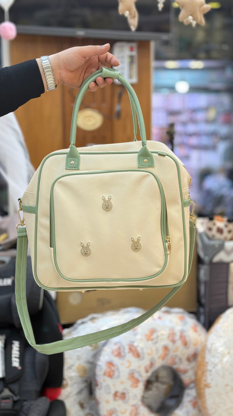 ساک لوازم نوزاد دوشی چرم با گلدوزی خرگوش برند Arina Room