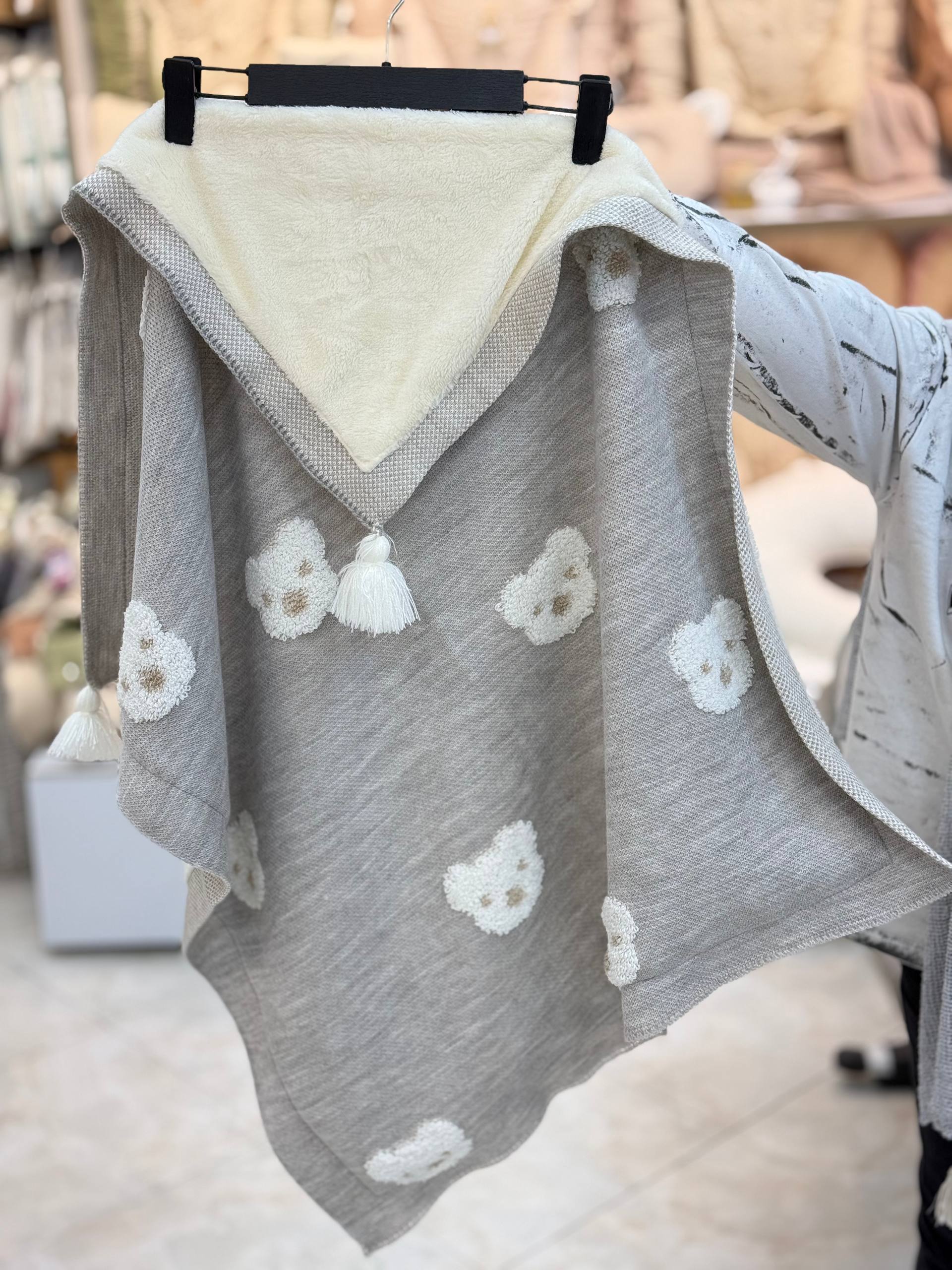 پتو بافت کلاه دار برند مادرکر motherCare توکرکی 90*90